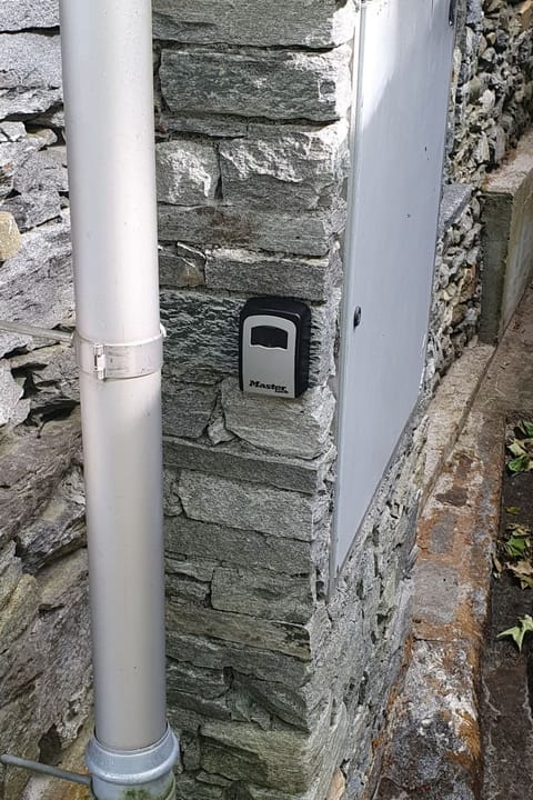 MAva"-Haus mit Blick aufs Wasser Apartment in Canton of Ticino