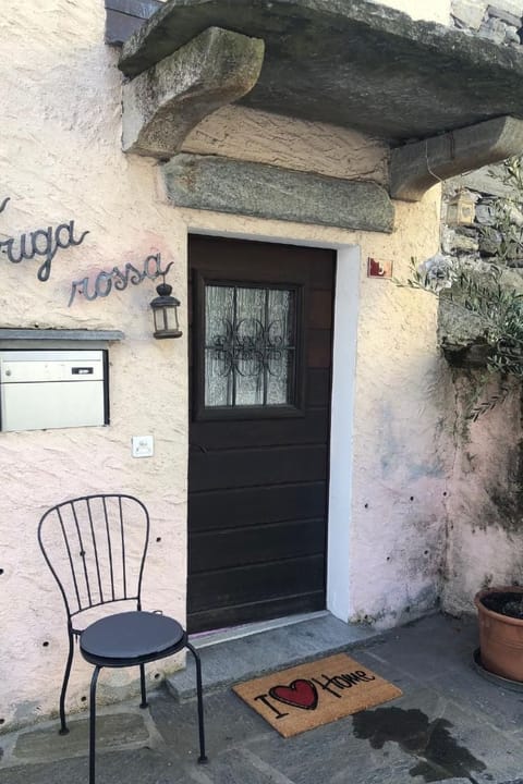 Haus Riga Rossa Vacation rental in Canton of Ticino