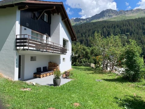 Haus Tschuetta - zentrale Lage in Valbella Vacation rental in Canton of Grisons