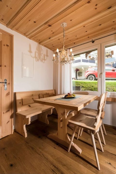 Casa La Roda Ursin Apartment in Canton of Grisons