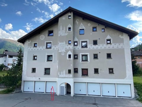 Chesa Calderas Apartment in Samedan