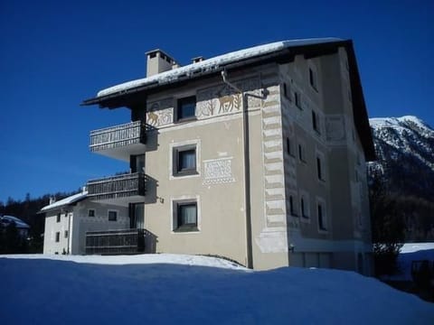 Chesa Flix Apartment in Samedan