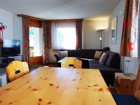 Via charels sur 8 Apartment in Samedan