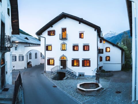 Chesa Michel Grisch Apartment in Samedan
