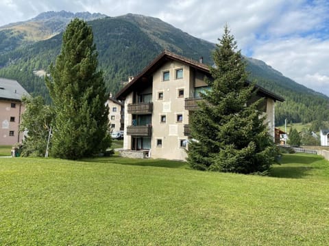 Chesa Aretztas Apartment in Samedan