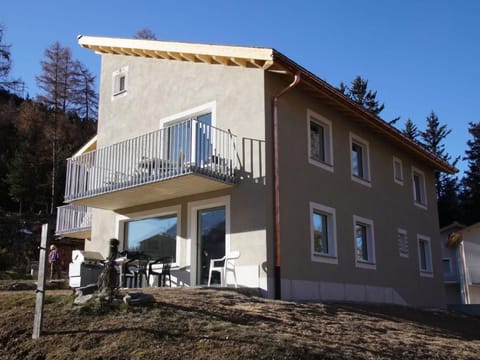 Chesa Clavadels Apartment in Samedan
