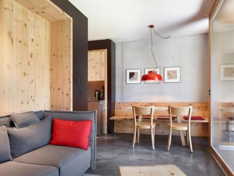 Alpine Lodge 4-Bett-Wohnung Chesa Plattner / "Be Apartment in Samedan