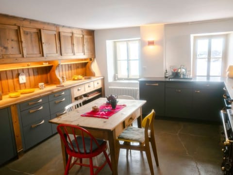 Historisches Haus im Fextal - Sils Vacation rental in Samedan