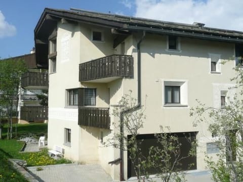 Chesa Margretta Apartment in Samedan
