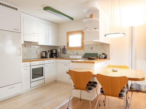 Chesa La Capriola Apartment in Samedan