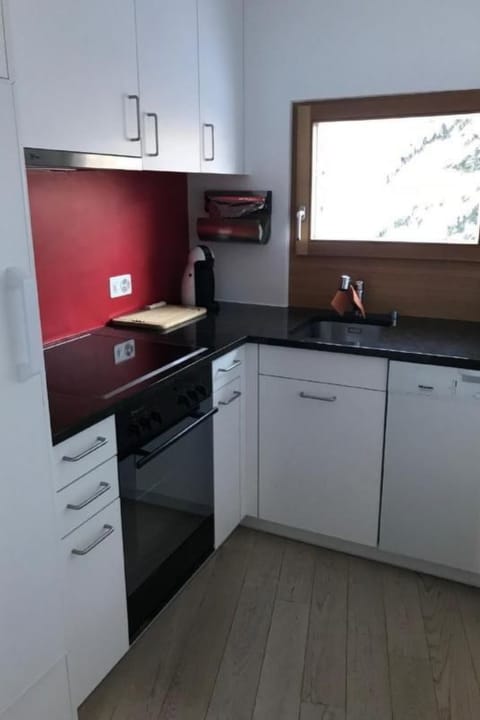 Chesa Arnica 3 Apartment in Samedan