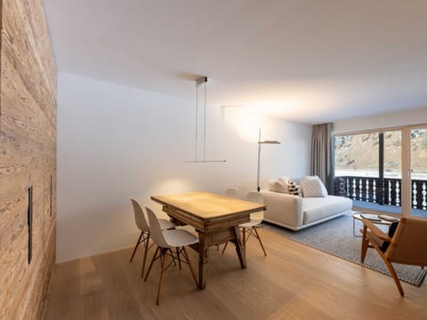 Chesa Curtinella 21 Apartment in Samedan