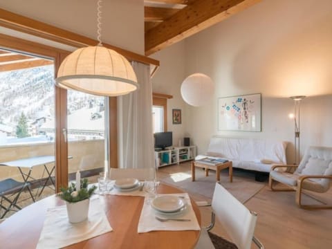 Chesa Cravunera Apartment in Samedan