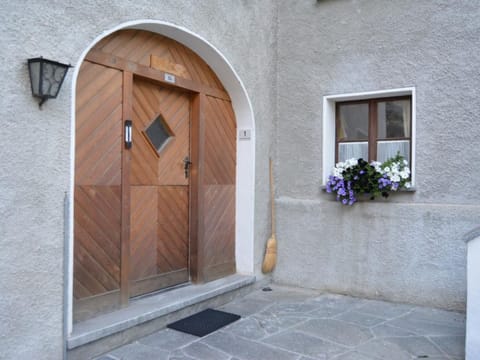 Bos-cha Apartment in Canton of Grisons