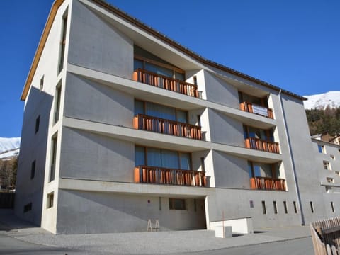 Chesa Mariöl Sur B2 Apartment in Canton of Grisons