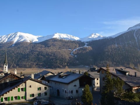 Chesa Mariöl Sur B2 Apartment in Canton of Grisons
