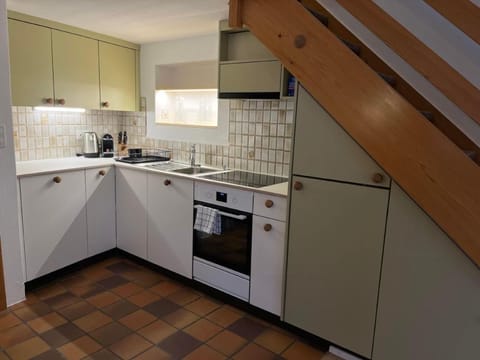 Gemütlich eingerichtete Ferienwohnung "Chasa" Apartment in Canton of Grisons