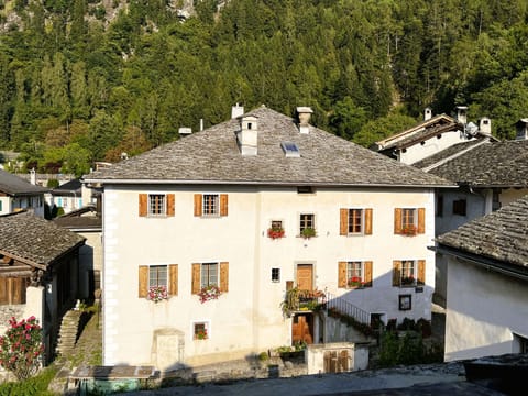 Casa Molinari Apartment in Canton of Grisons