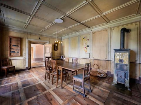 Bündner Zuckerbäckerpalazzo unter Denkmalschutz Vacation rental in Province of Brescia