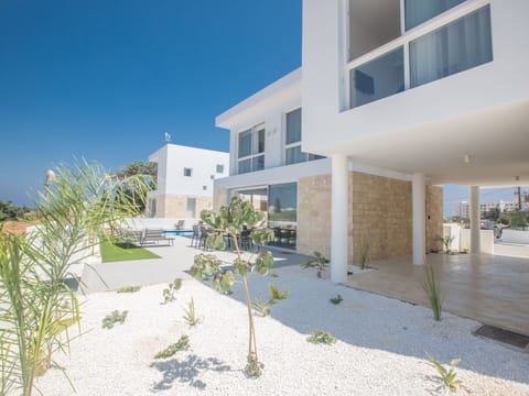 Protaras Vie Bleu Villa mit Pool, im Zentrum Vacation rental in Protaras