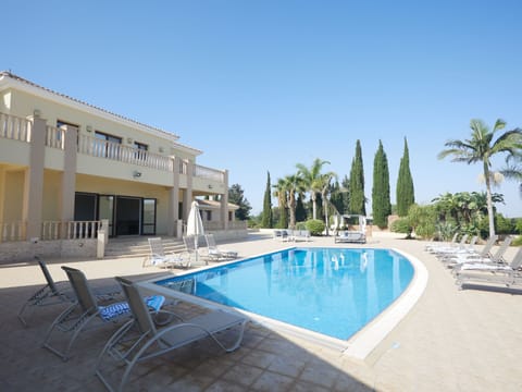 Luxusferienhaus für 14 Personen Vacation rental in Protaras