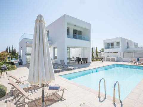 Neue Ferienvilla für 10 Personen Vacation rental in Protaras