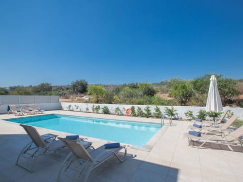 Neue Ferienvilla für 10 Personen Vacation rental in Protaras