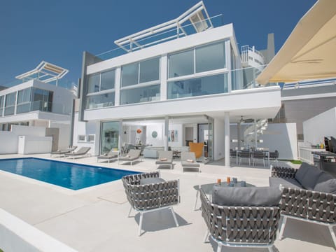 Haus in Pernera mit Bi-Fold Patio Vacation rental in Protaras