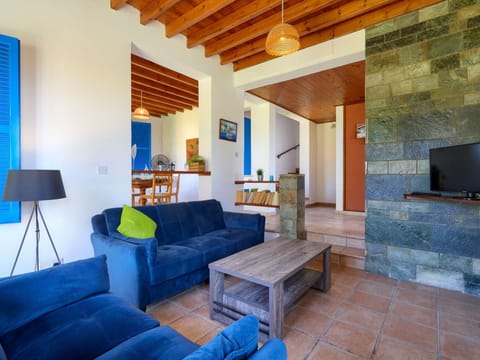 Schönes Ferienhaus mit Balkon in Polis Chrysochous Vacation rental in Poli Crysochous