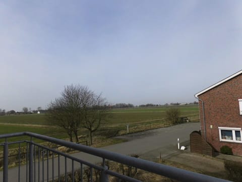 Wohnung in Osterdeich mit Terrasse und Garten Apartment in Nordstrand