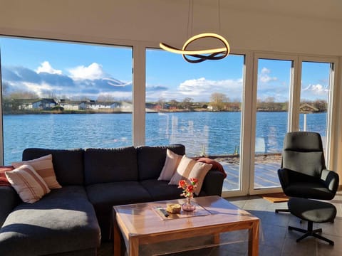 A 17 mit eigenem exklusivem Zugang zum Binnensee Vacation rental in Butjadingen