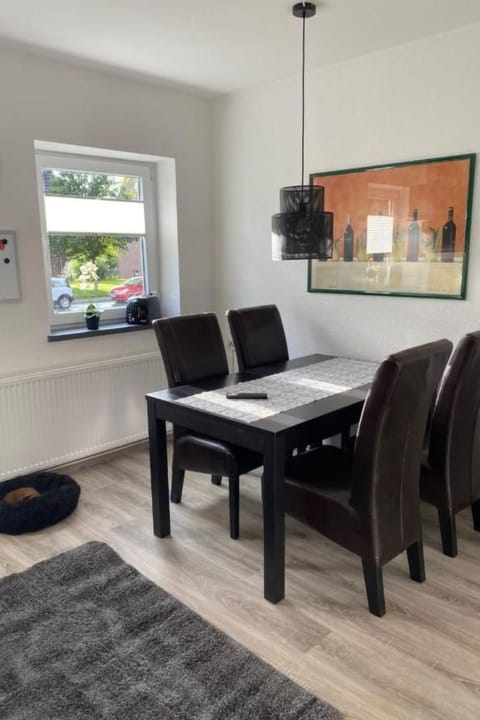 Daisys Ferienwohnung 267 Voslapp Links Apartment in Wilhelmshaven