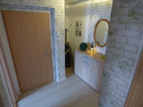 Große Ferienwohnung Genius mit Garten Apartment in Wilhelmshaven