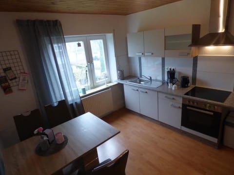 Große Ferienwohnung in Voslapp mit Garten Apartment in Wilhelmshaven