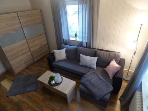 Große Ferienwohnung in Voslapp mit Garten Apartment in Wilhelmshaven