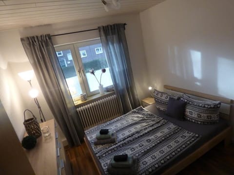 Große Ferienwohnung in Voslapp mit Garten Apartment in Wilhelmshaven