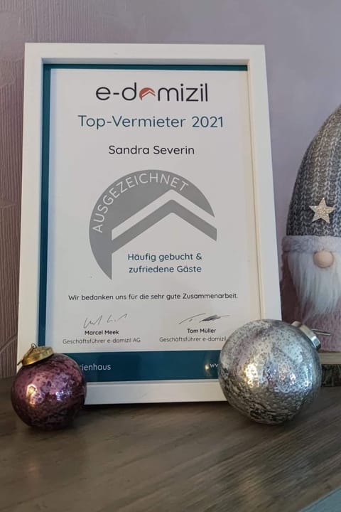 Sandra´s Ferienwohnung mit Pool Apartment in Mayen