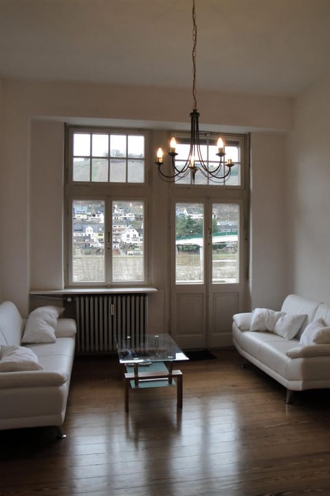 Wohnung in einem historischen Gebäude mit Balkon und Blick auf die Mosel Apartment in Cochem-Zell