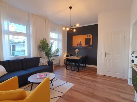 250m Rhein - ruhiges Apartement nähe Hbf -K-111-S Apartment in Koblenz