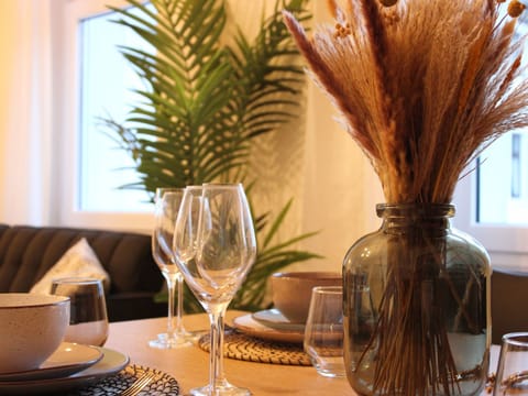 250m Rhein - ruhiges Apartement nähe Hbf -K-111-S Apartment in Koblenz