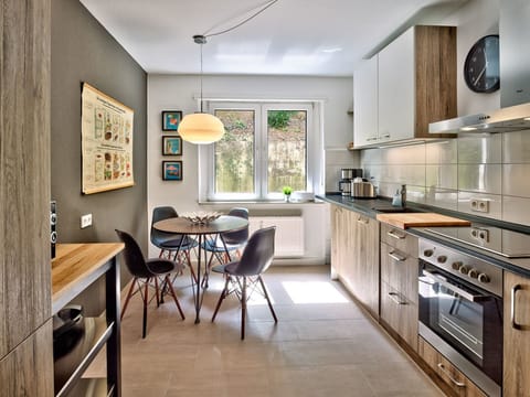 Gemütliche Ferienwohnung in Alt-Saarbrücken mit Terrasse Apartment in Saarbrücken