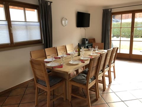 Tolles Ferienhaus in Garmisch-Partenkirchen mit Sonniger Terrasse Vacation rental in Garmisch-Partenkirchen