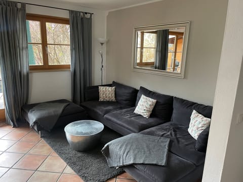 Tolles Ferienhaus in Garmisch-Partenkirchen mit Sonniger Terrasse Vacation rental in Garmisch-Partenkirchen