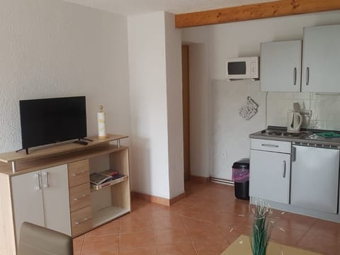 in Tarnewitz mit Terrasse und Grill Vacation rental in Boltenhagen