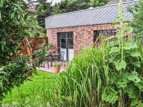 Ferienbungalow mit Terrasse und Seeblick in Sellin Apartment in Sellin