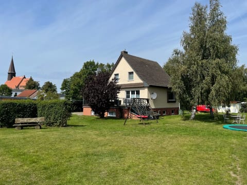 Rügenferienhaus Wohnung EG-OG Apartment in Mecklenburg-Vorpommern, Germany