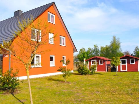 Lena+Lisa Vacation rental in Glowe