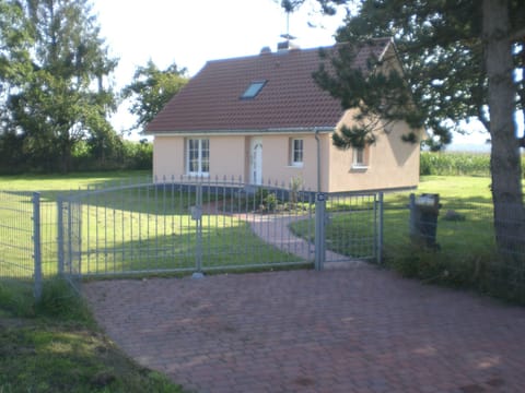 Modernisiertes Haus zwischen Stralsund und Barth Vacation rental in Mecklenburg-Vorpommern, Germany