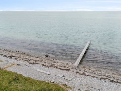 "Emelita" - 175m from the sea House in Zealand