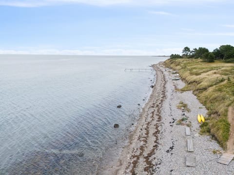 "Emelita" - 175m from the sea House in Zealand